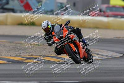 media/Jan-15-2023-SoCal Trackdays (Sun) [[c1237a034a]]/Turn 2 Set 1 (1145am)/